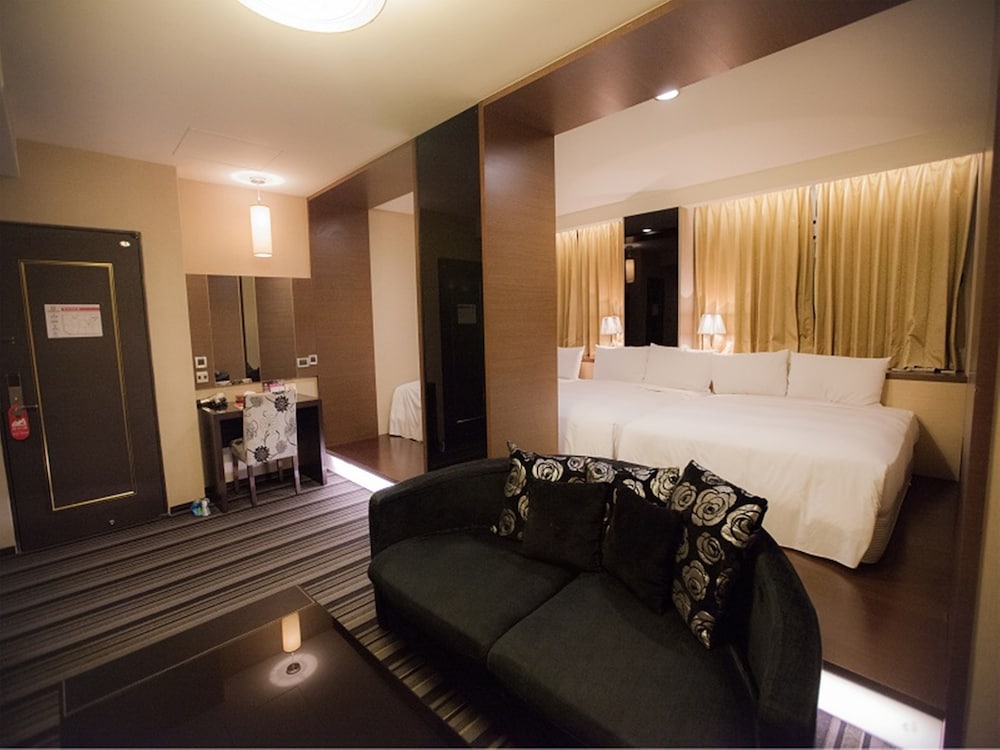 Kai Shen Sinsu Hotel 37/55