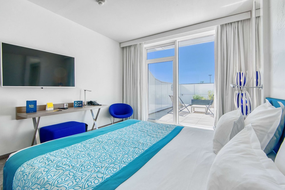 Golden Tulip Marseille Euromed 9/63