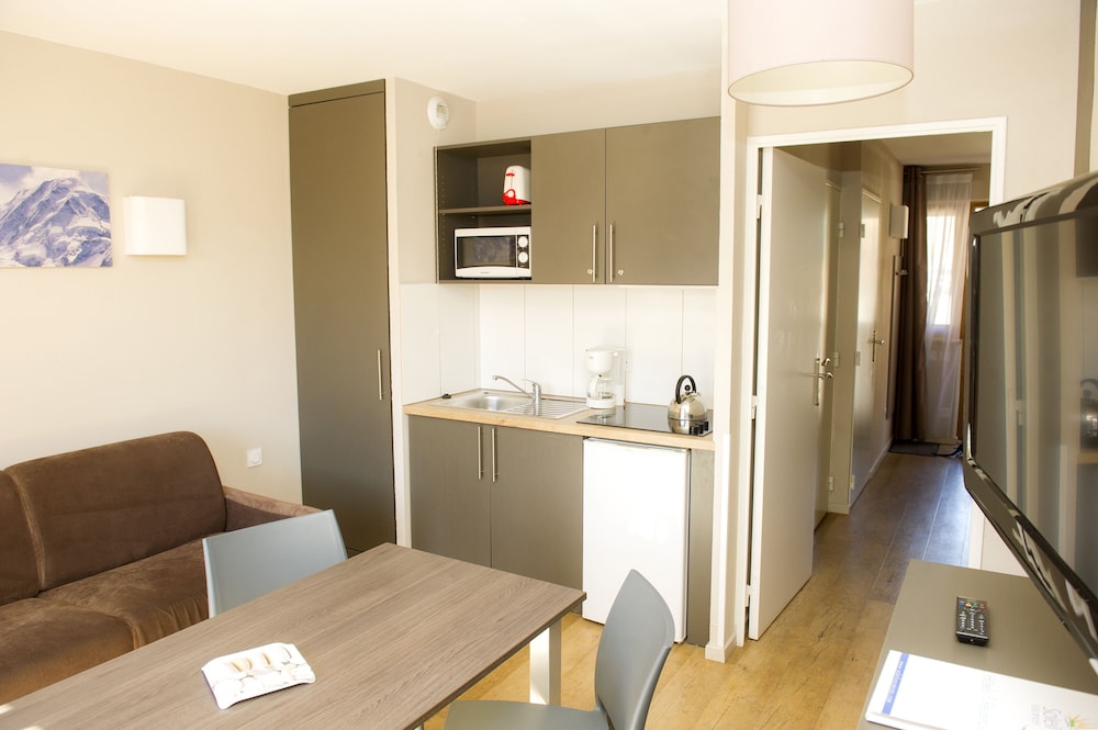 SOWELL RESIDENCES PRA LOUP 31/50