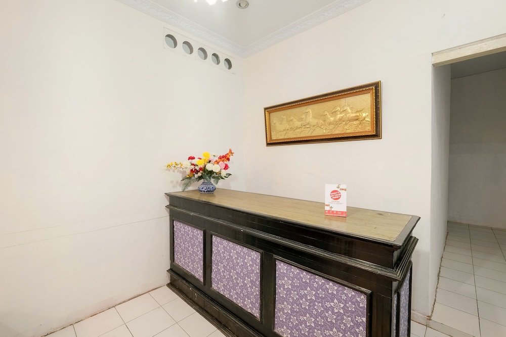 Oyo 2394 Hotel Brosta 4/26