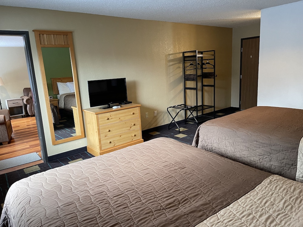 Walker Hotel 14/46