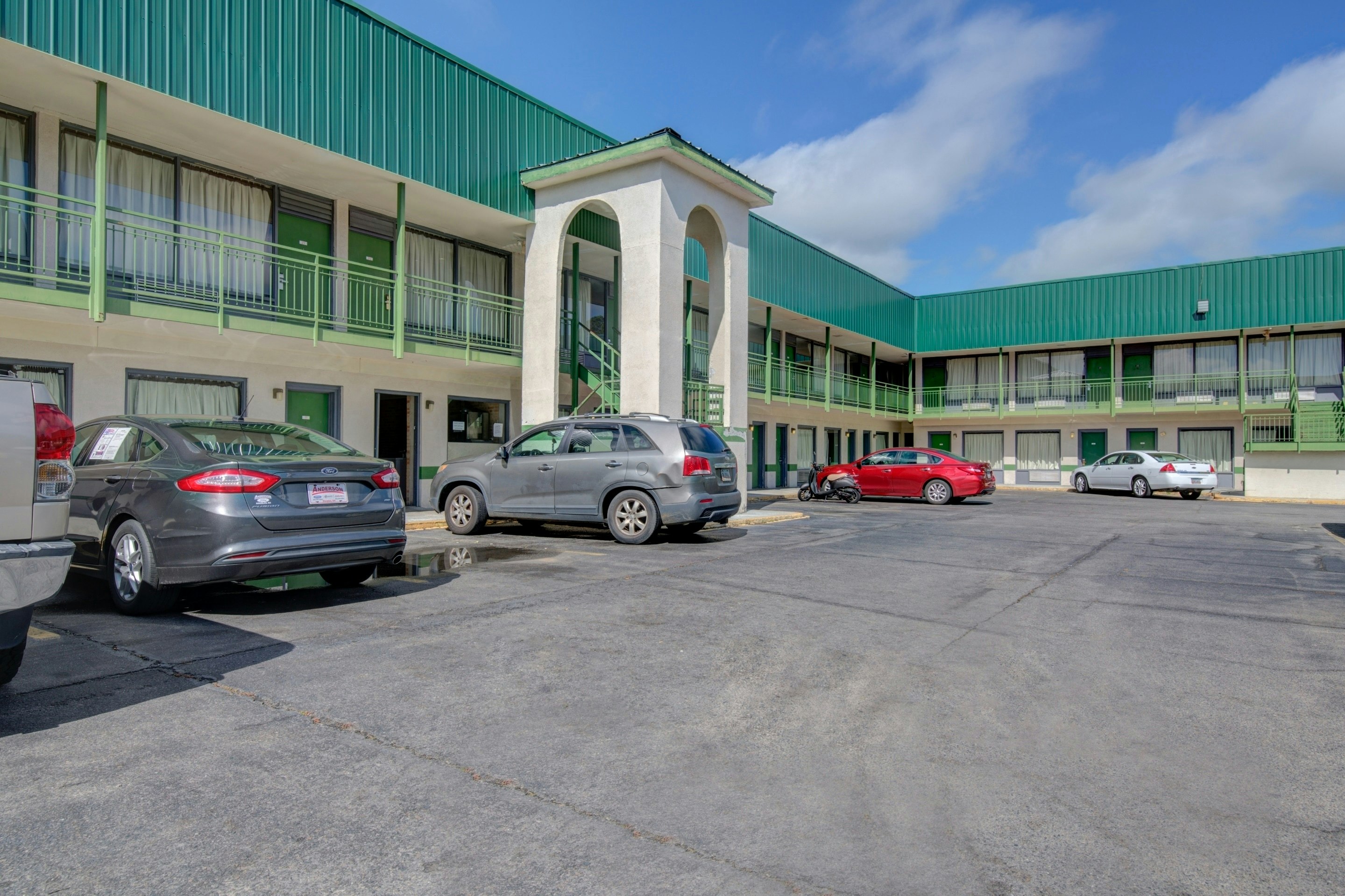Rise Inn by OYO GA US-441 4/8