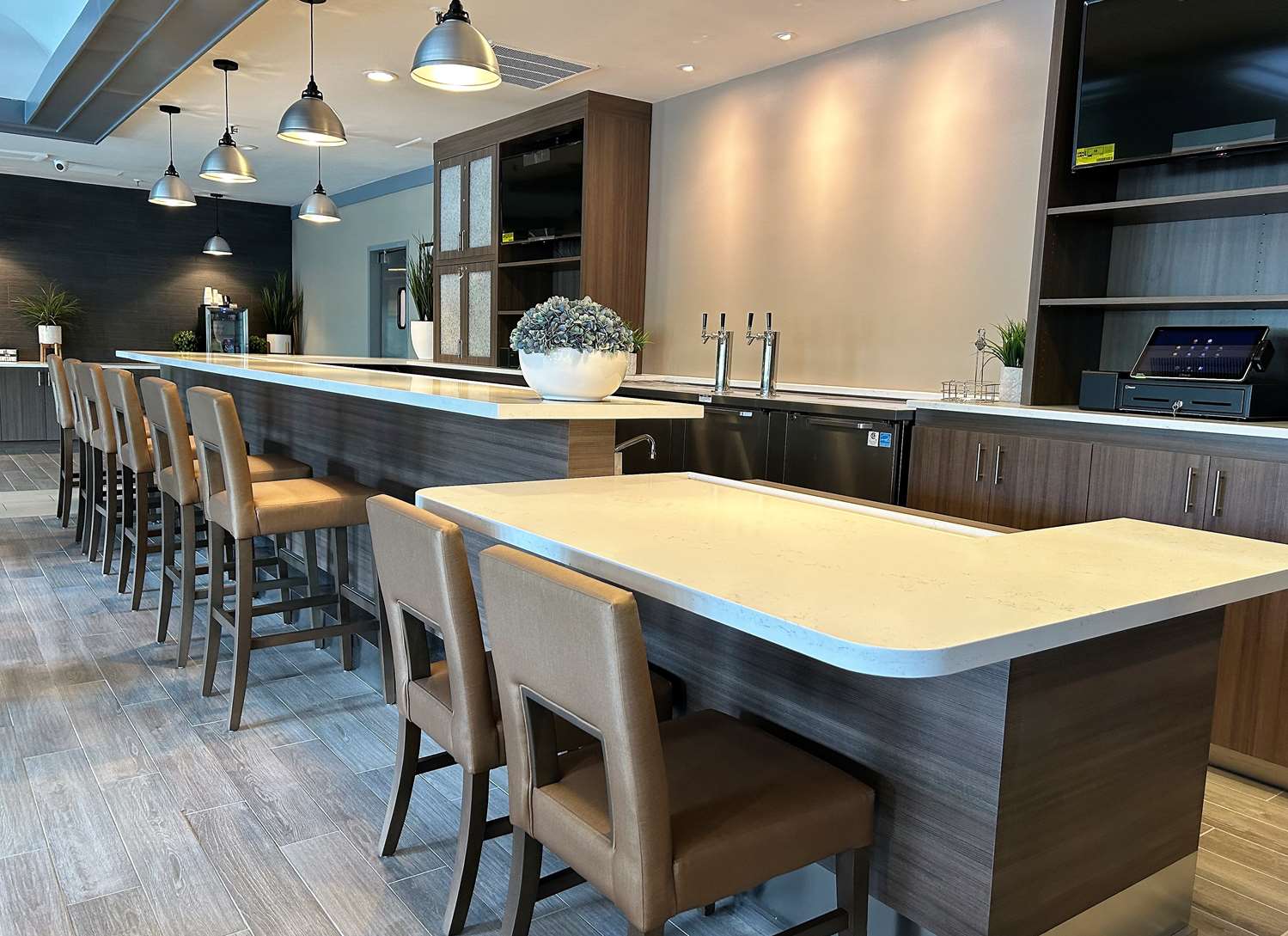 Best Western Premier Rockville Hotel & Suites 28/38