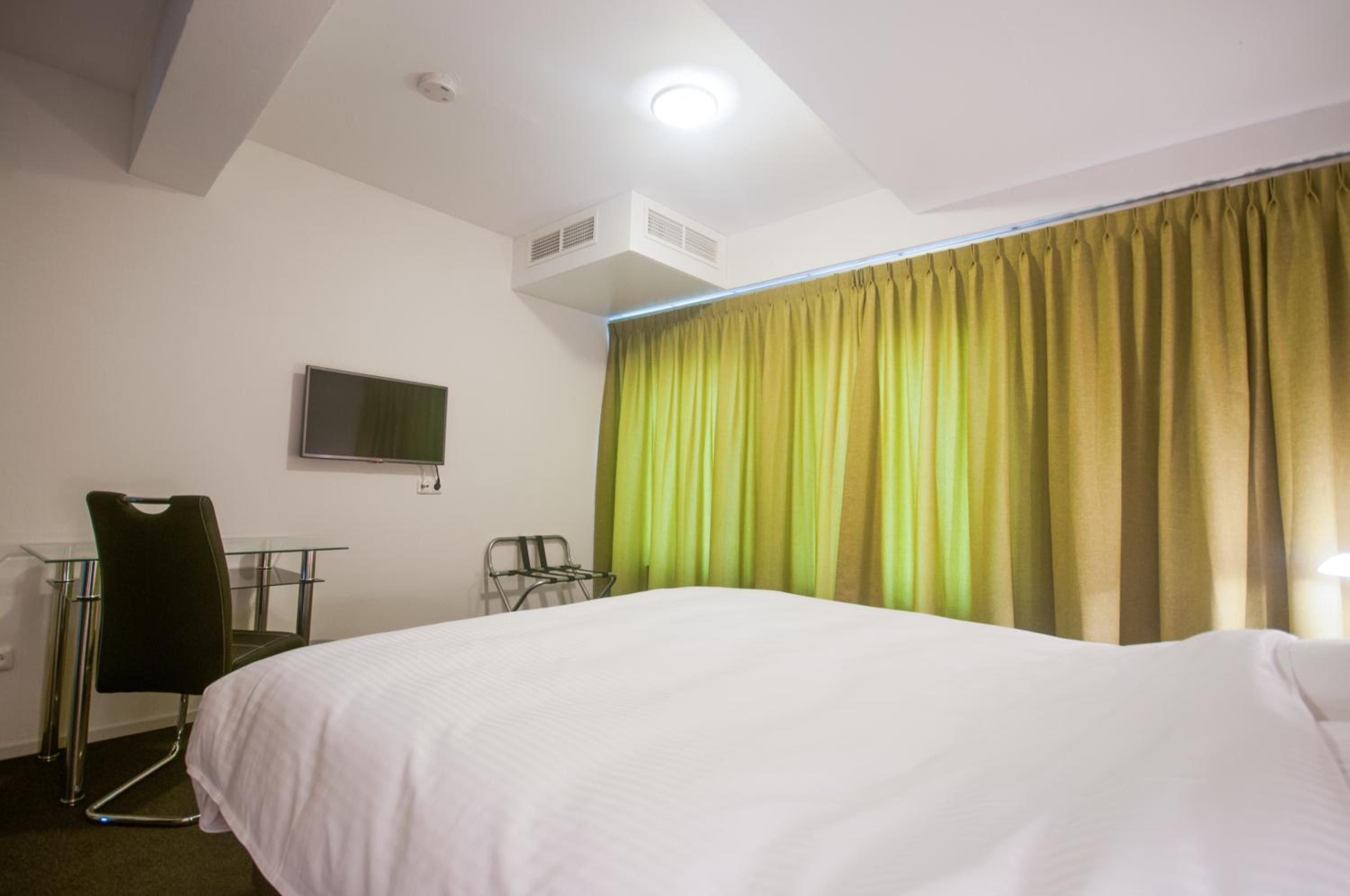 Hotel Taurus 1/14