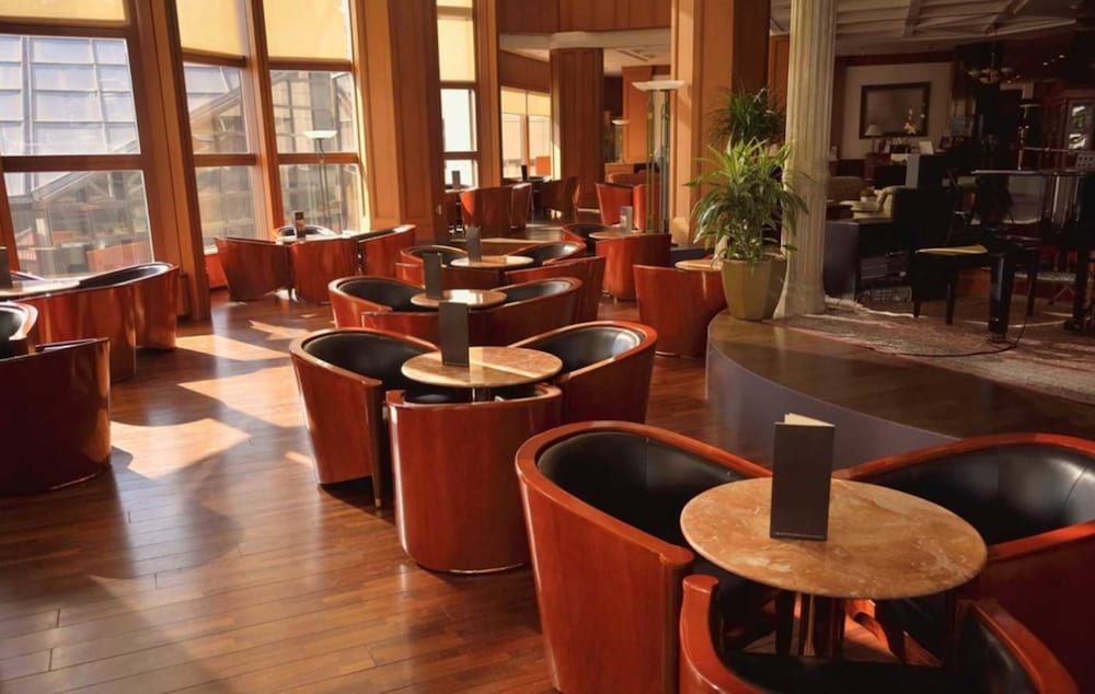 Swiss Grand Hotel 35/42