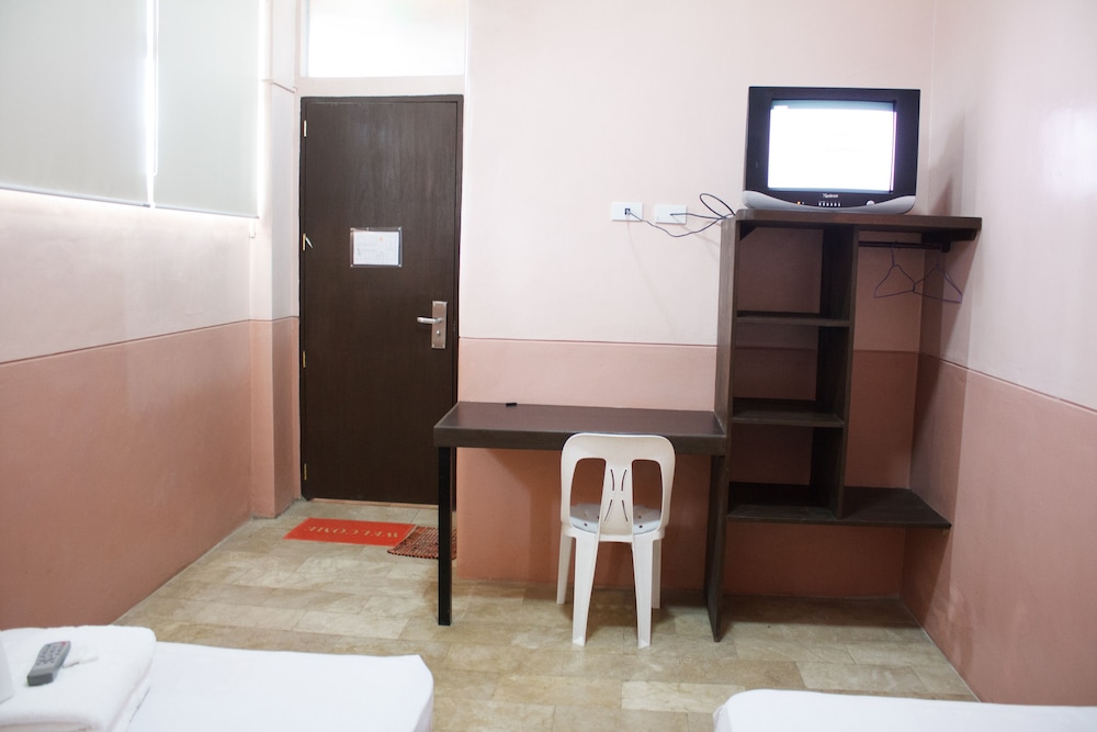 Gv Hotel Borongan 23/26