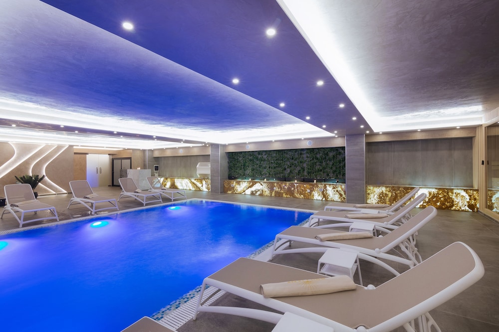 Brilliant Hotel & SPA Golem 26/43