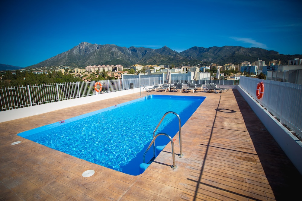 Ona Marbella Inn 17/40