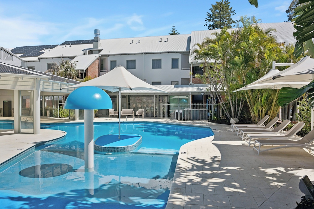 Broadwater Resort Apartments Como 66/67