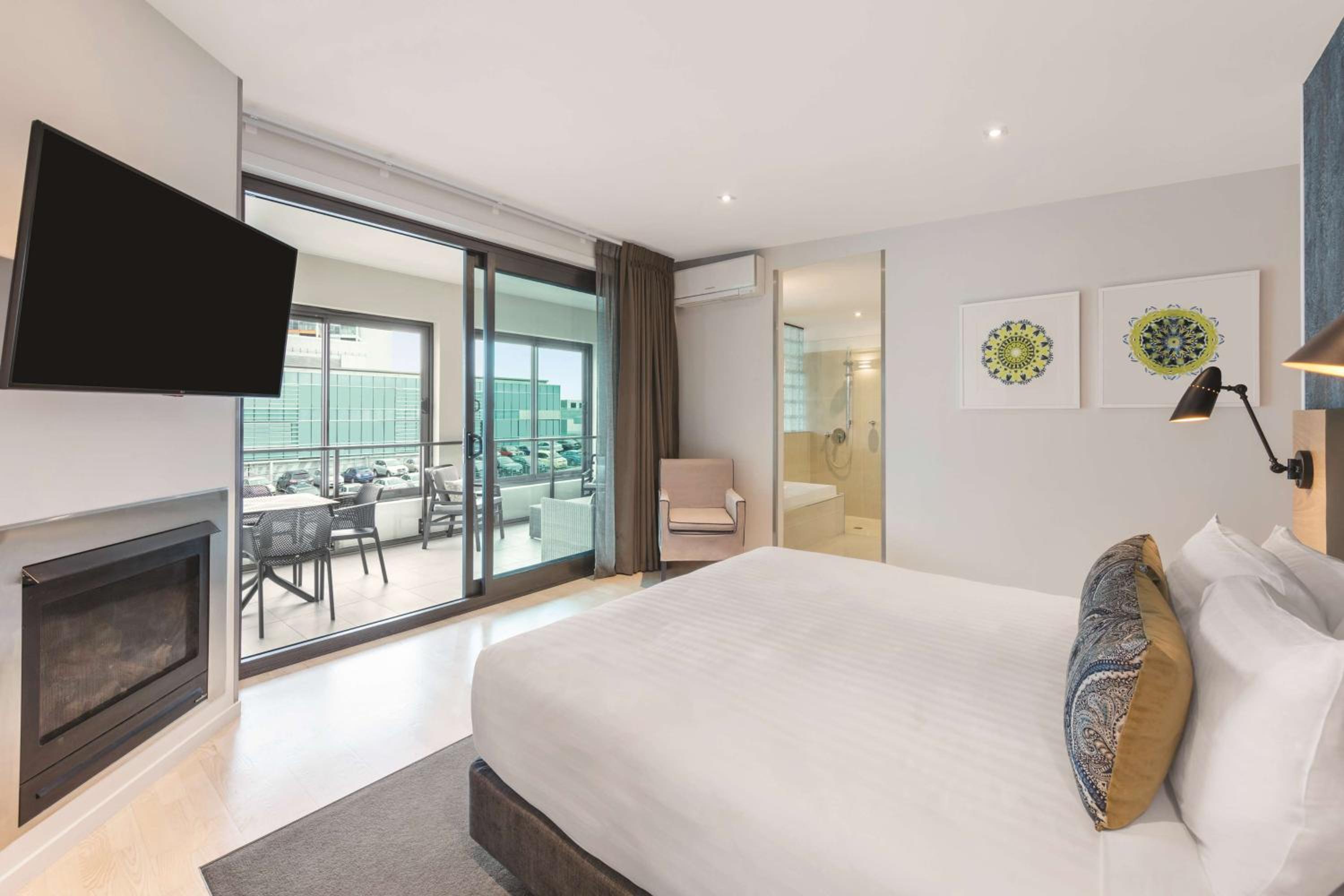 3 Bedrooms, Penthouse, Apartment