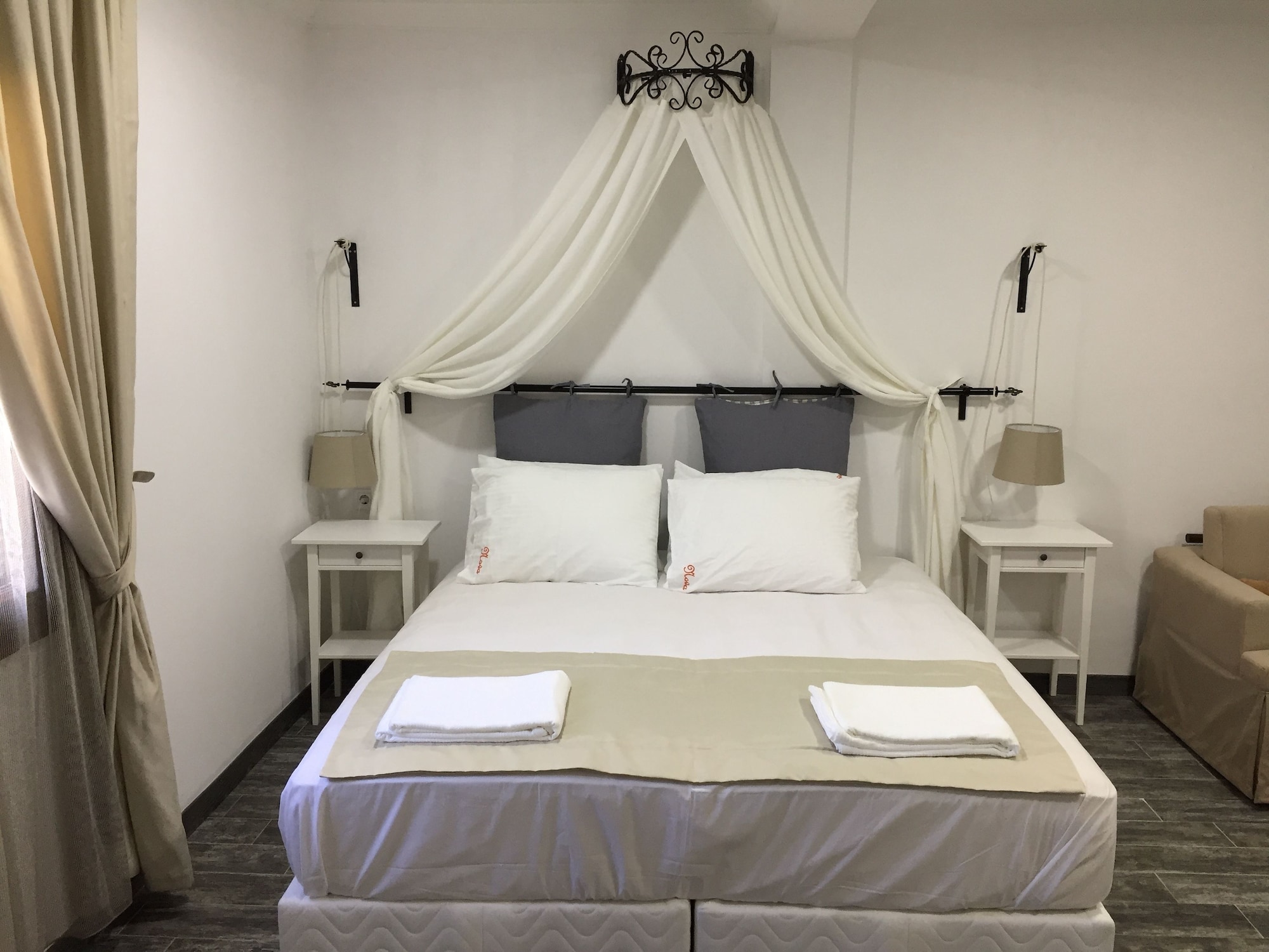 1 BEDROOM, STANDARD, CITY VIEW, PRIVATE BATHROOM