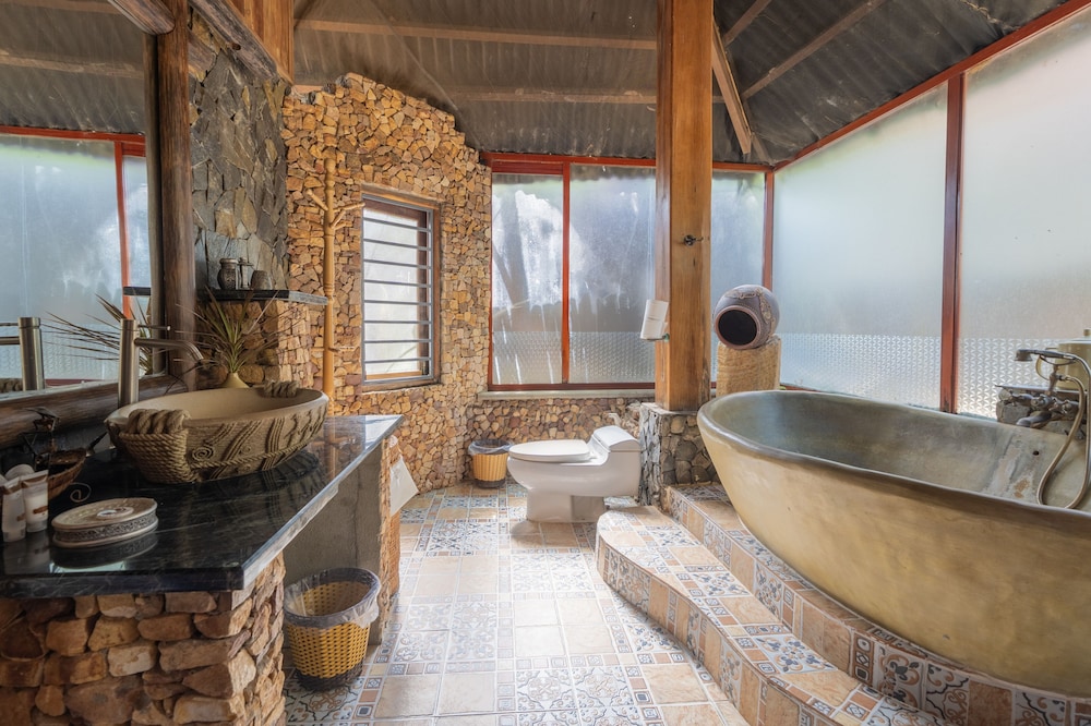 Chez Carole Beach Resort 25/50
