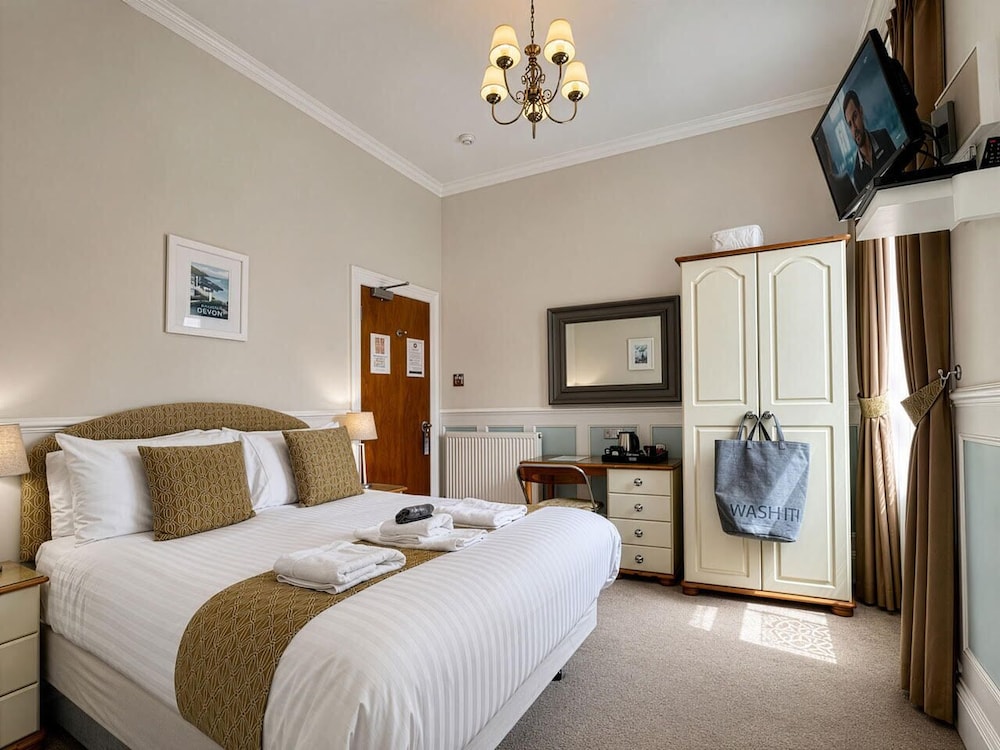 Riviera Lodge Hotel 4/50