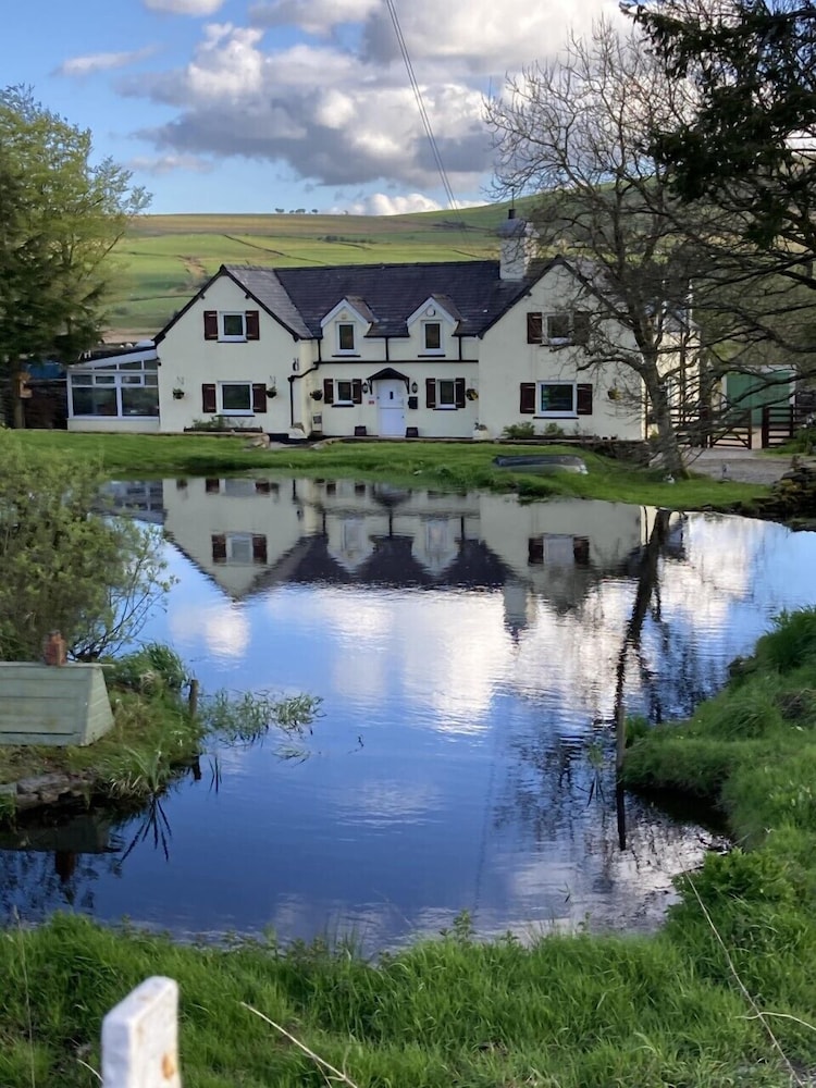 Llwyn Onn Guest House 2/50