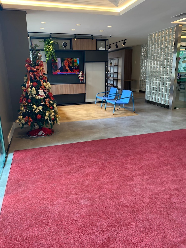 Mogano Business Hotel 30/31