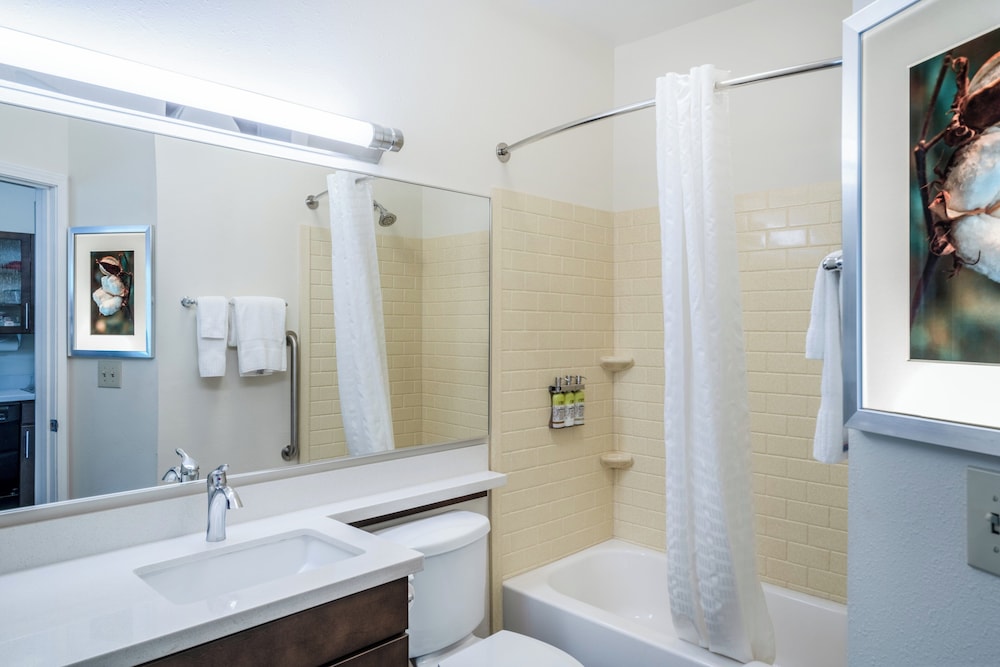 جناح بسرير كينج، Candlewood Suites Auburn 2/2