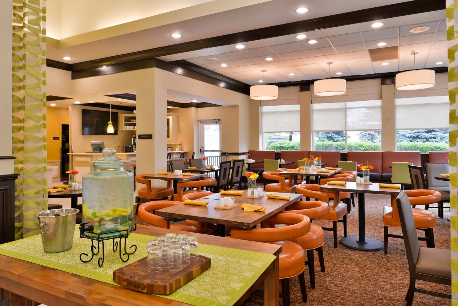 restaurant cafeteria