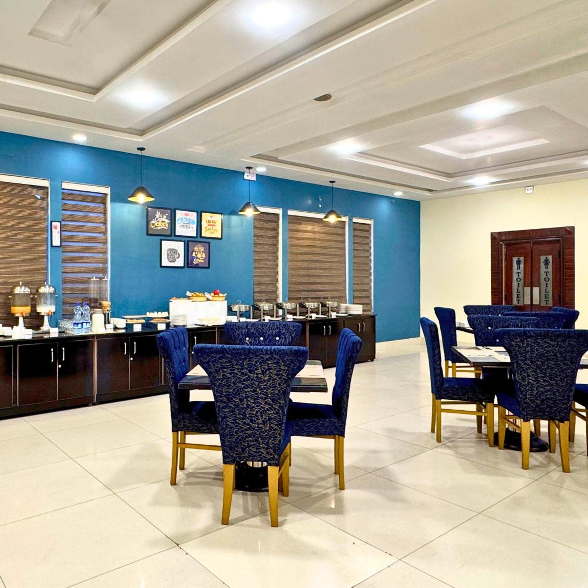 Hotel One Dera Ghazi Khan 25/30