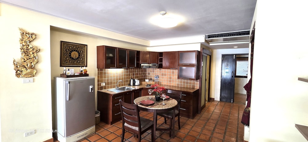 Nirvana Boutique Suites 41/50