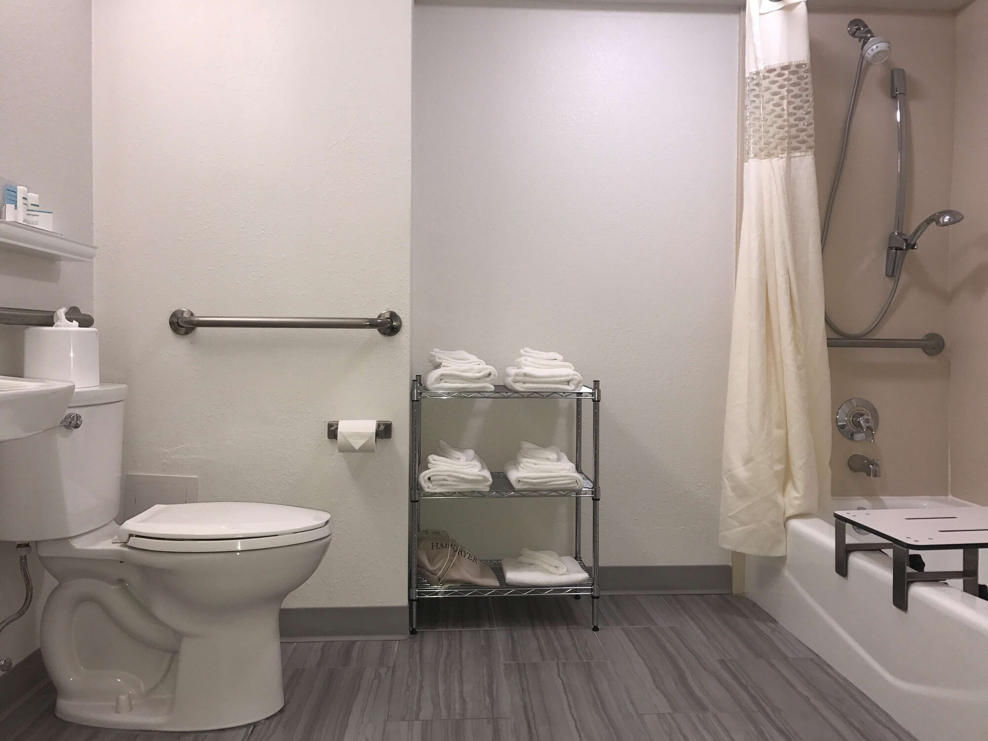 غرفة بسريرين كوين بشرفة، Hampton Inn Daytona Beach Shores 4/5