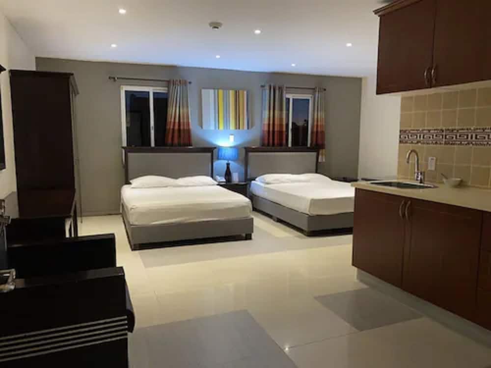 Curacao Suites Hotel 9/66