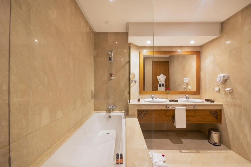 Grand Mogador Sea View & Spa 80/83