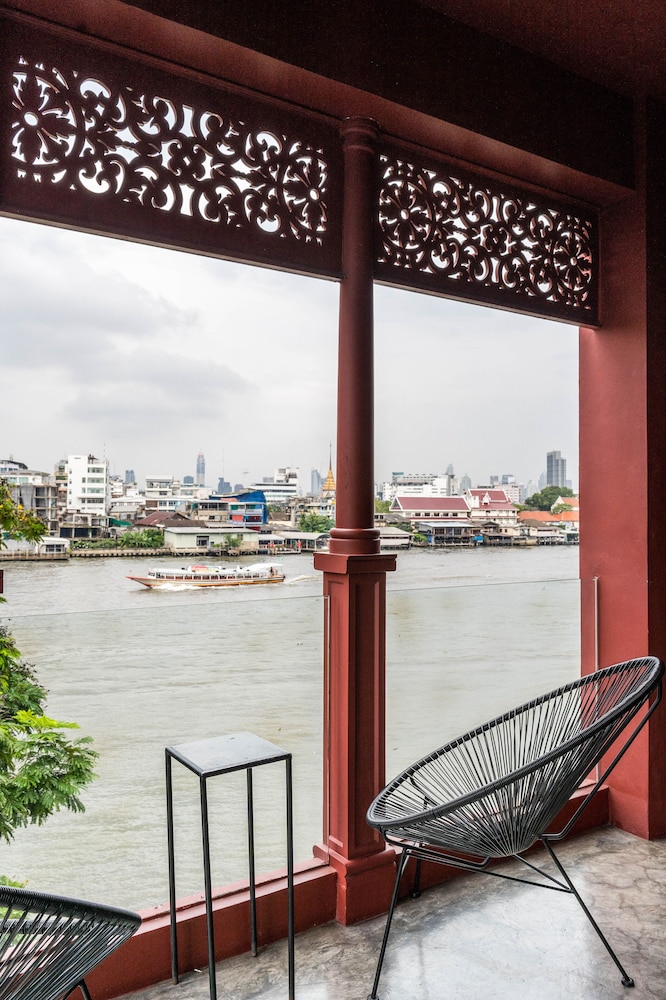 Amdaeng Bangkok Riverside Hotel 53/75