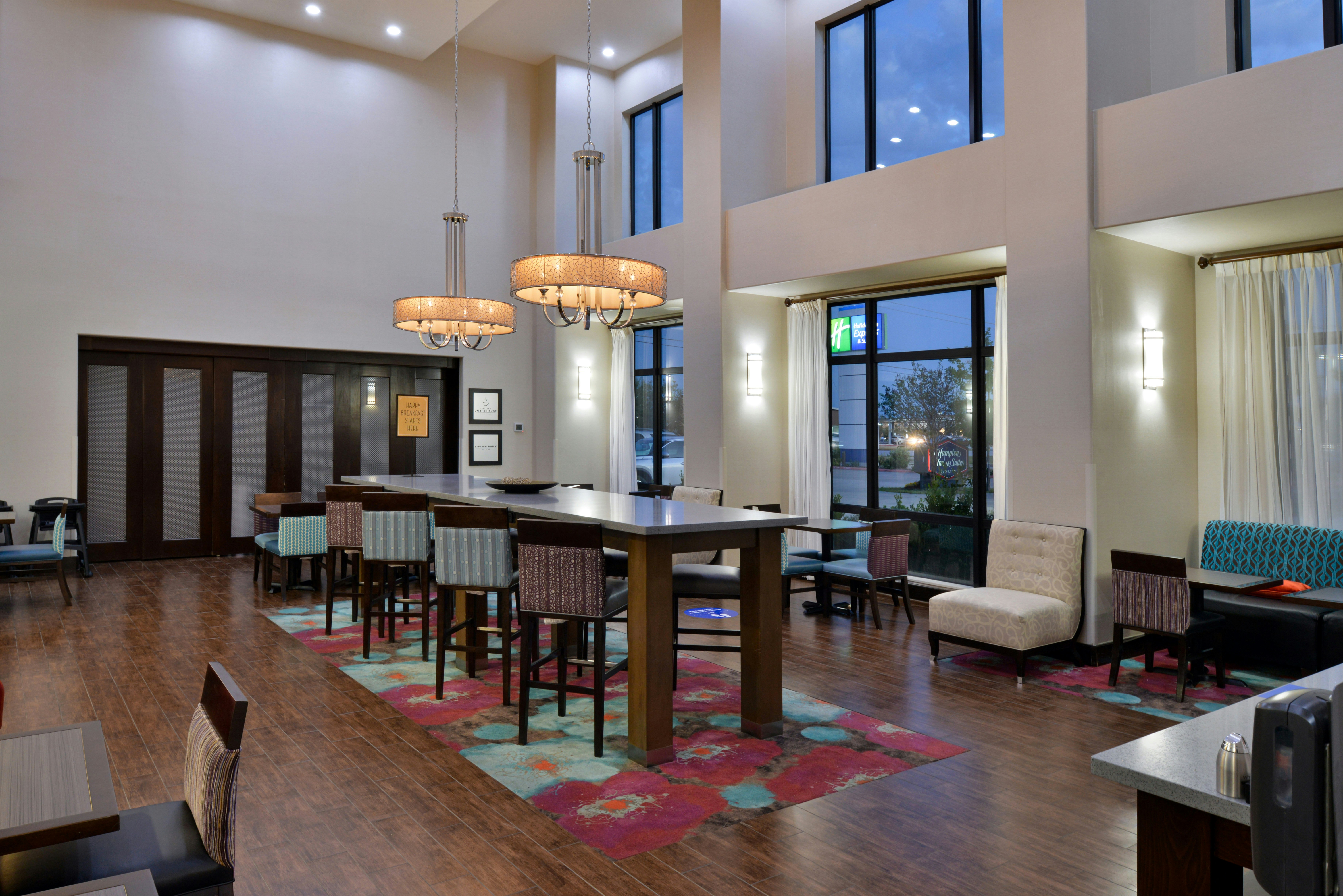 Hampton Inn & Suites Hutto Austin 37/48