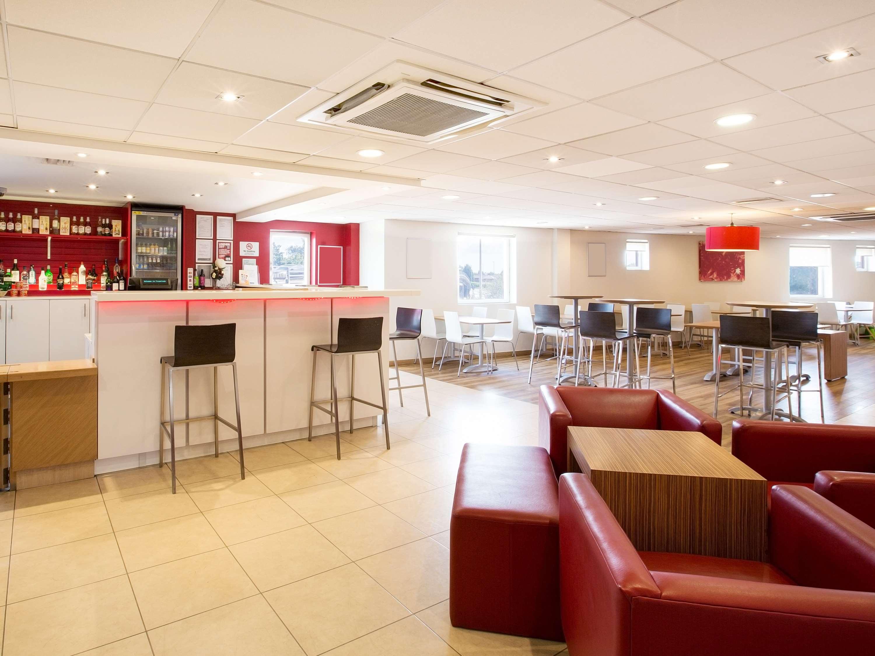 Travelodge Chelmsford 27/31