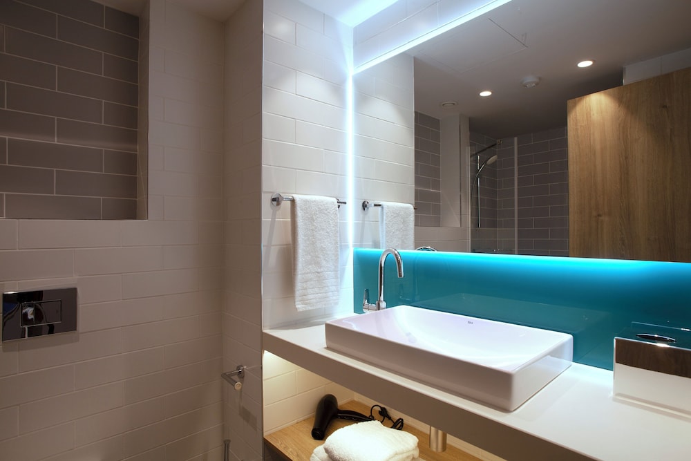 Holiday Inn Express San Sebastian Errenteria By Ihg 47/47
