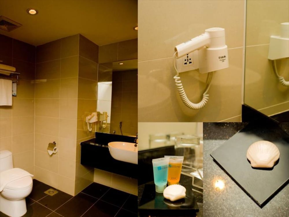 Hotel Sixty3 7/52