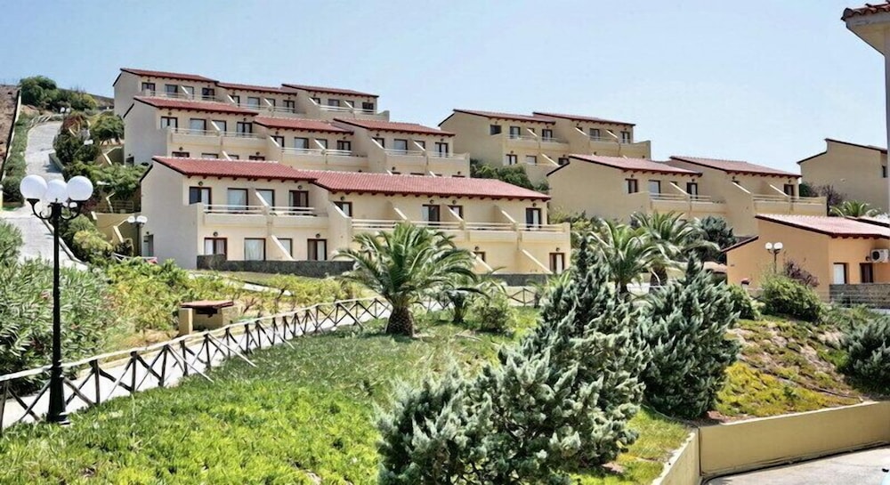 Lemnos Village Resort Hotel 6/71