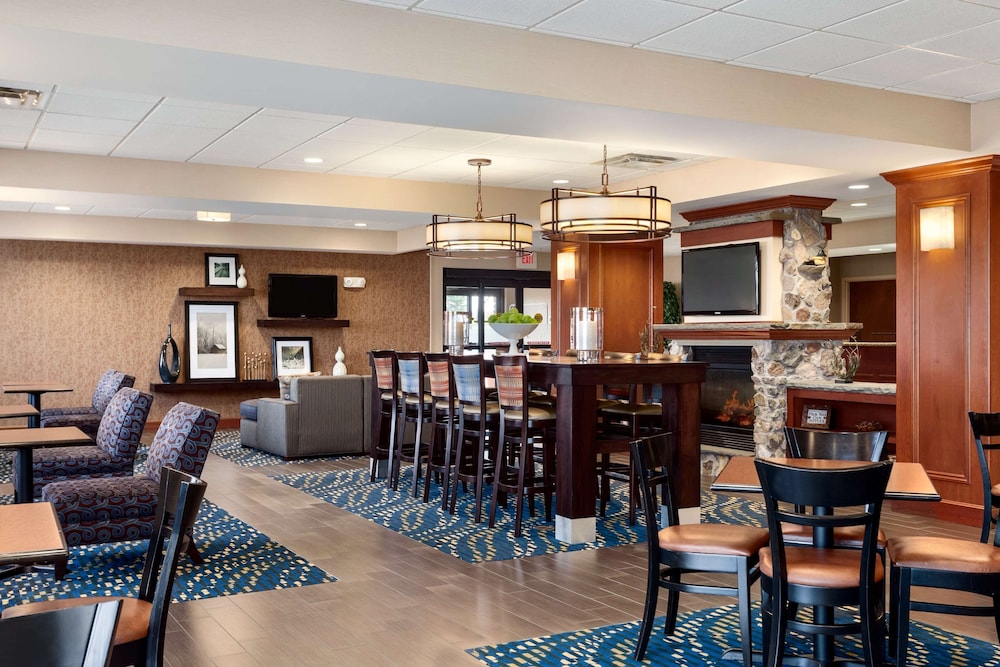Hampton Inn Watertown 33/47