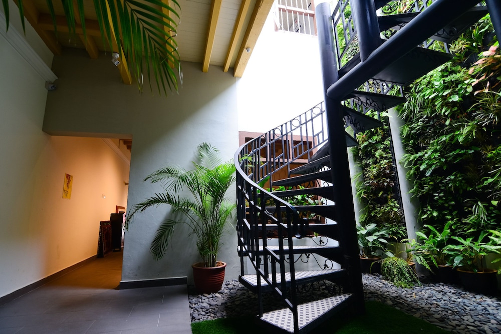 Sarang Paloh Heritage Stay & Event Hall 42/50