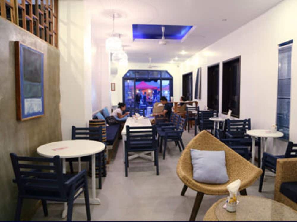Indigo House Hotel 37/43