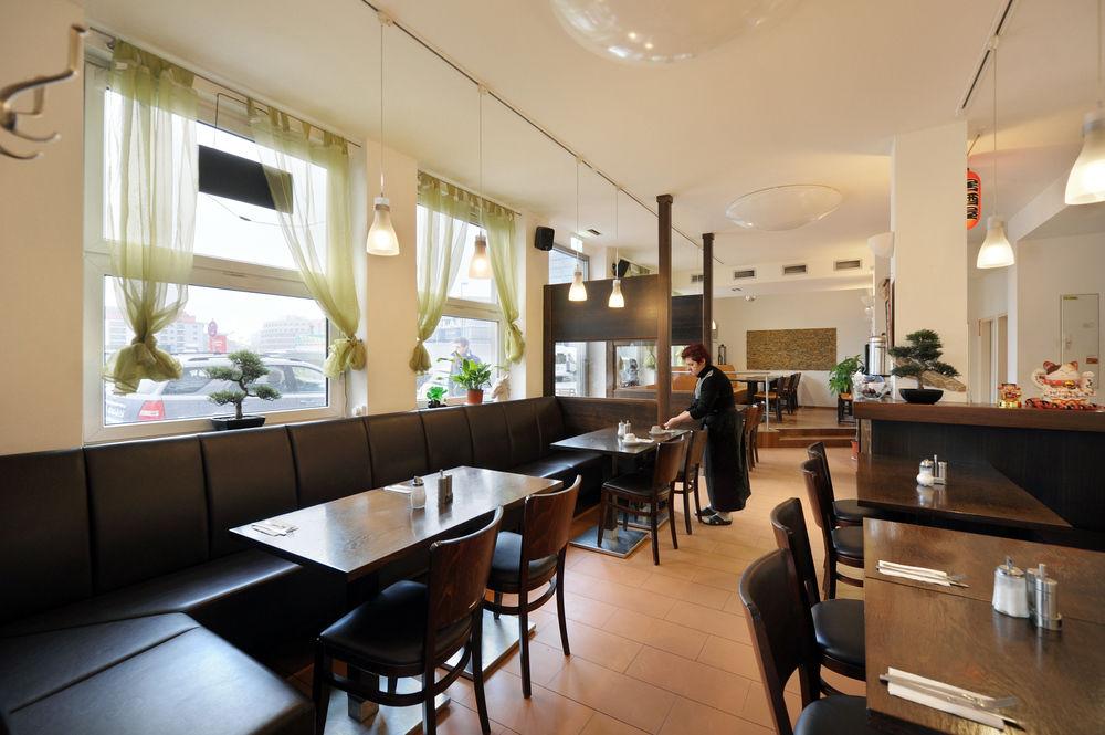 Fair Hotel Europaallee 42/51