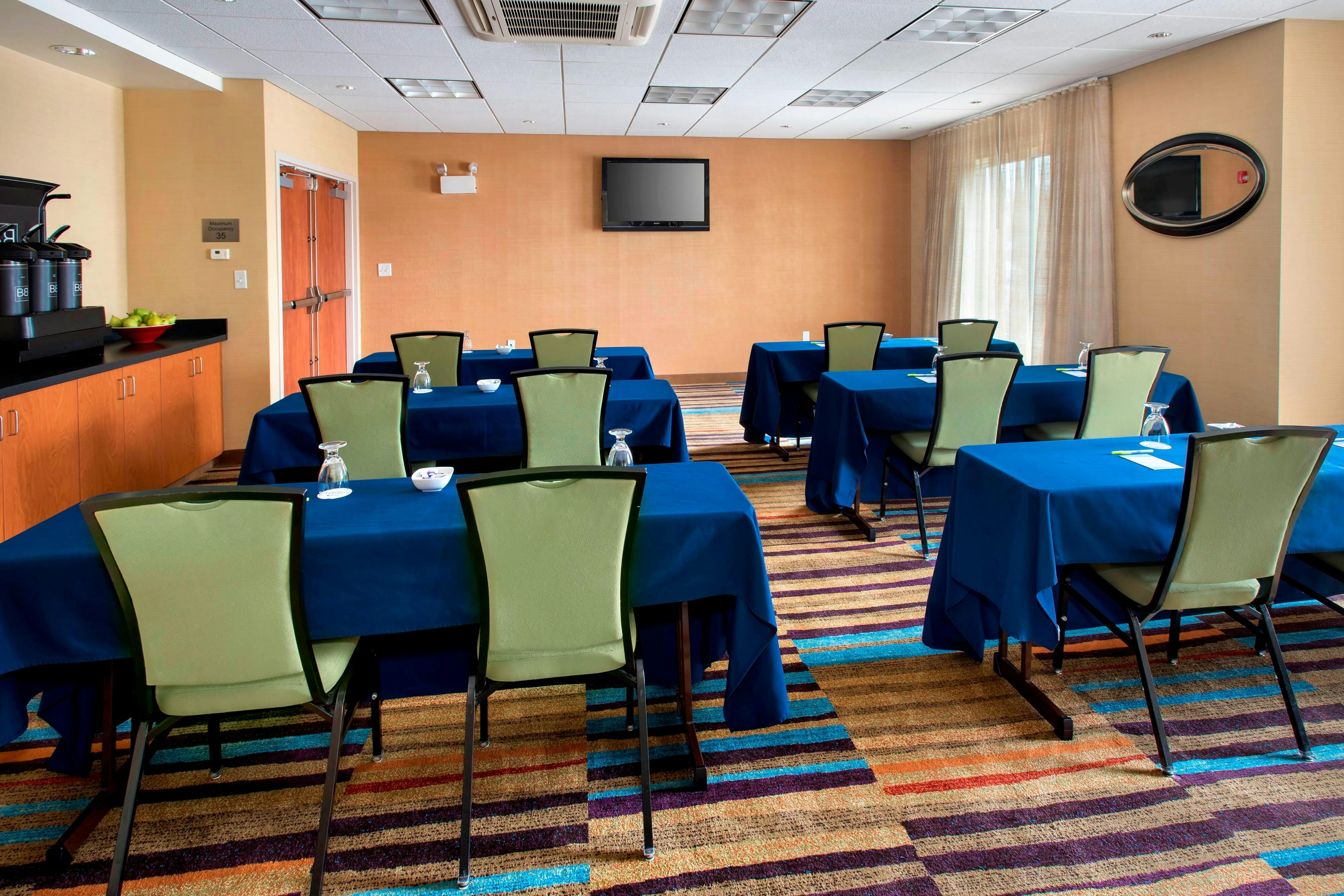 Fairfield Inn Suites Verona 11/12