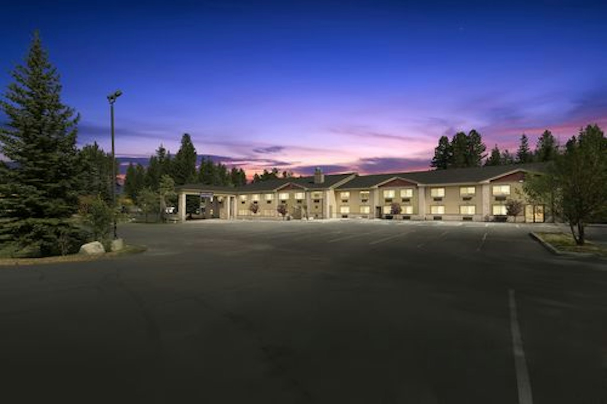 The Third Street Inn (ex Americas Best Value Inn & Suites) 3/42