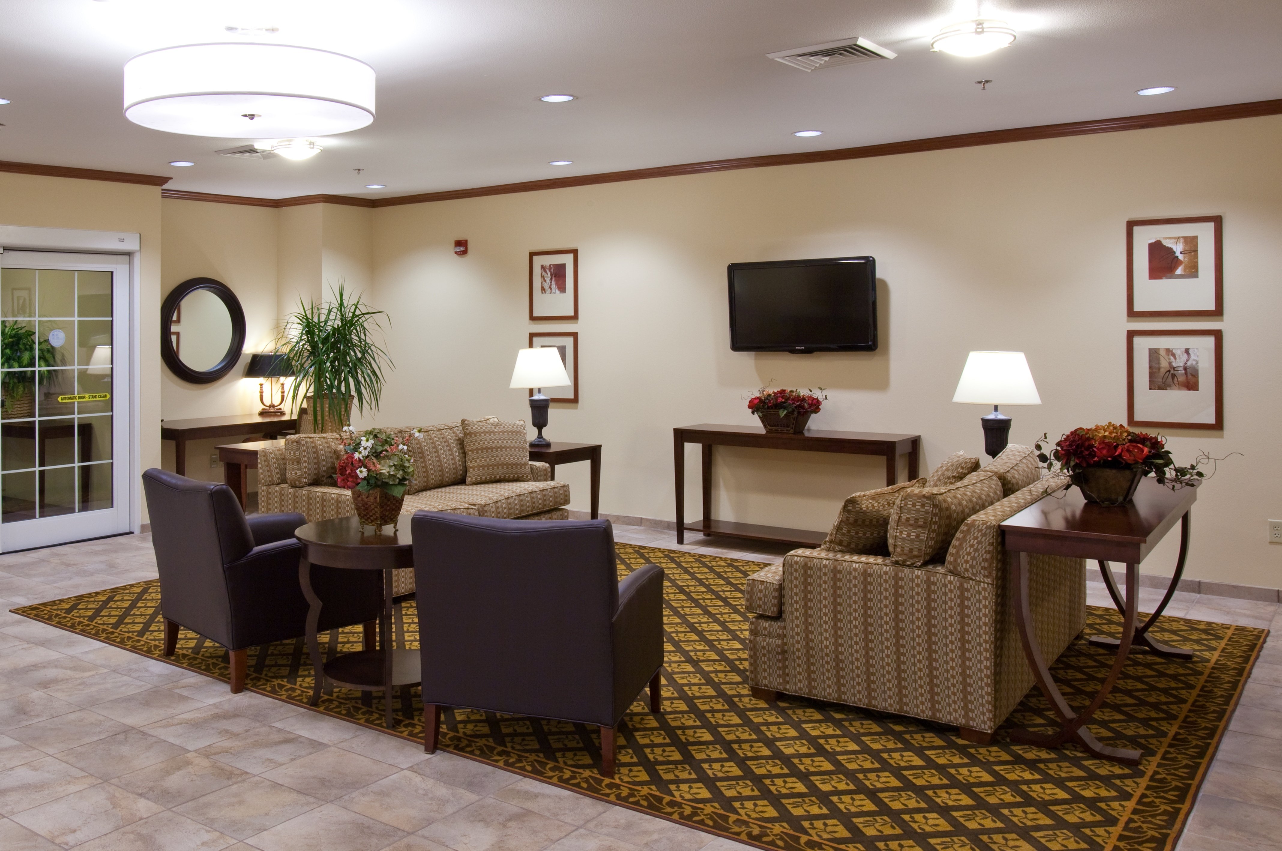 Candlewood Suites Minot 13/20