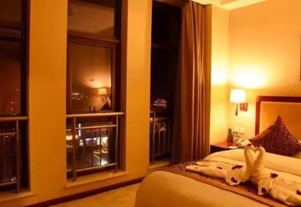 Huashan Mountain International Hotel 8/21