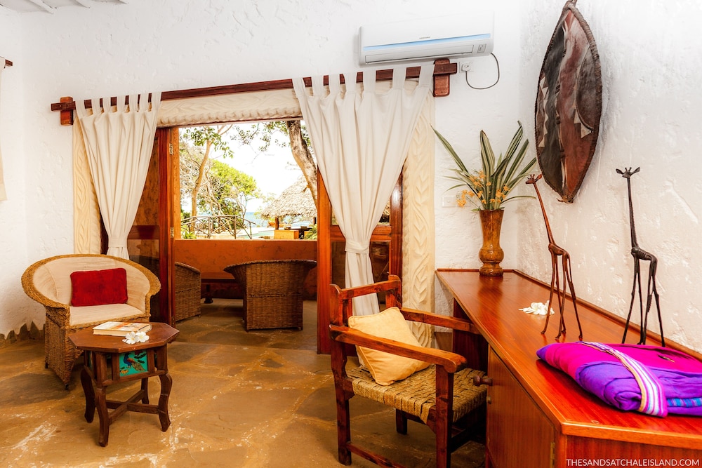 Chale Island Resort 51/70