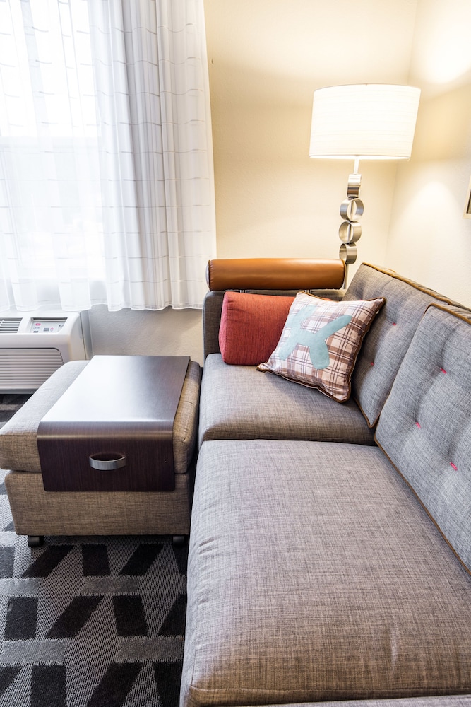 TownePlace Suites Laconia Gilford 17/33