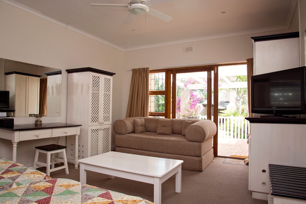 Bayside Guest House 23/50