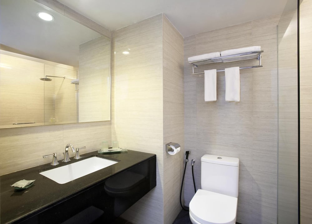 Hotel Santika Mataram 13/70