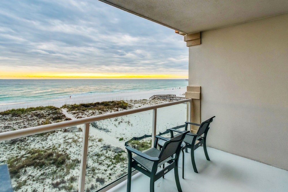 Beach Club 40/50
