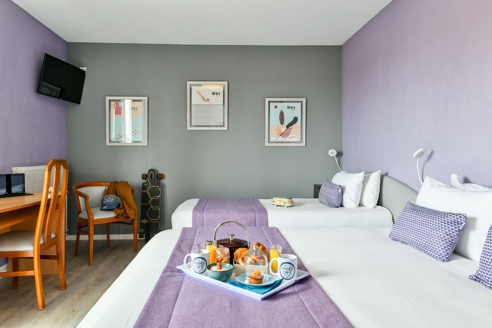 HOTEL DE FRANCE 15/52
