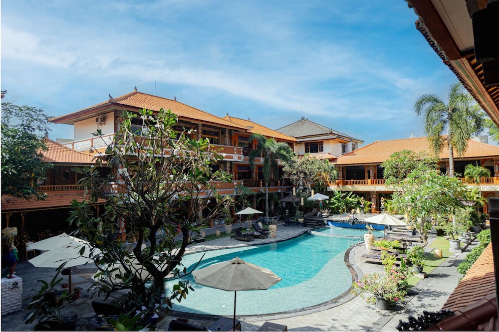 Wina Holiday Villa 73/79