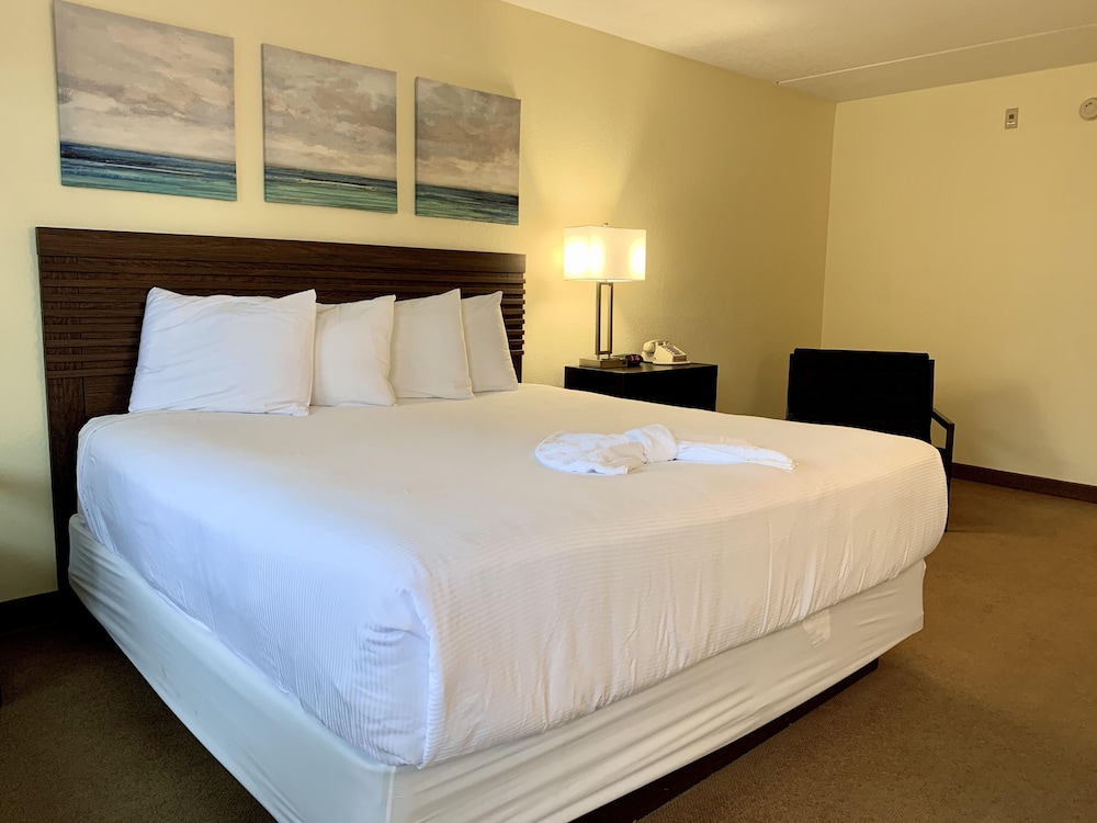 Seven Gables Inn 6/46