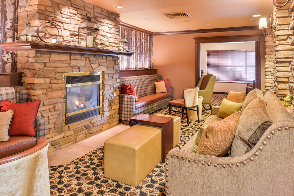 The Evergreen Hotel 42/54