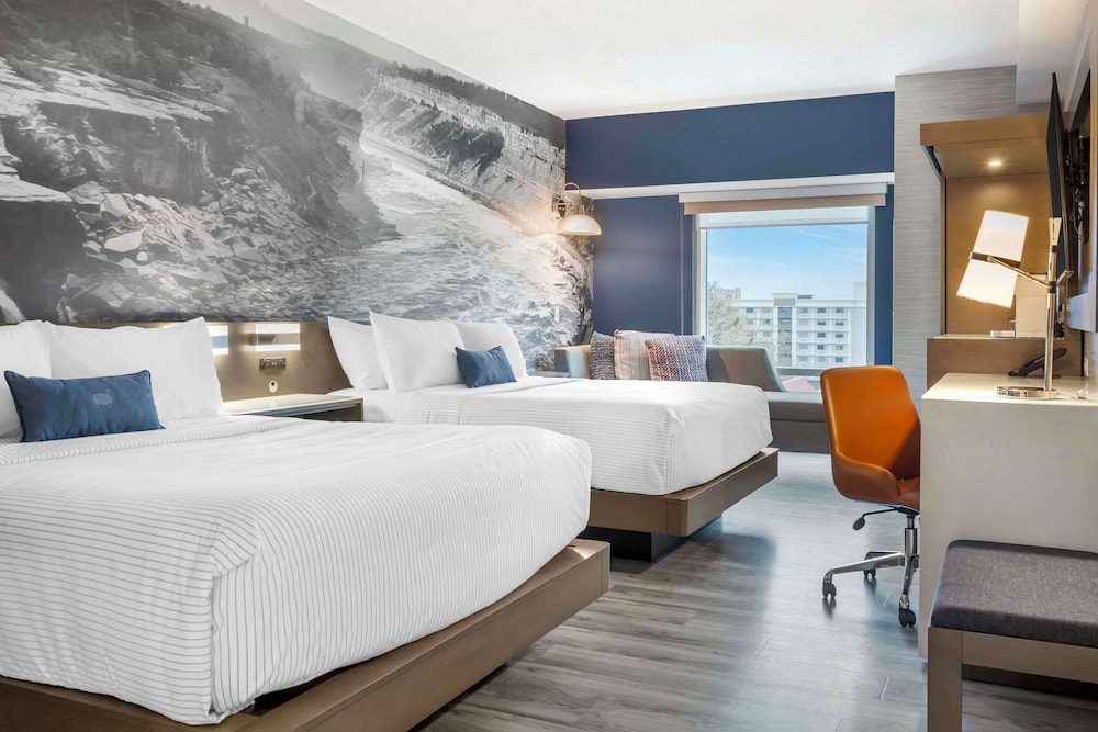 Standard, 2 Queen Beds
